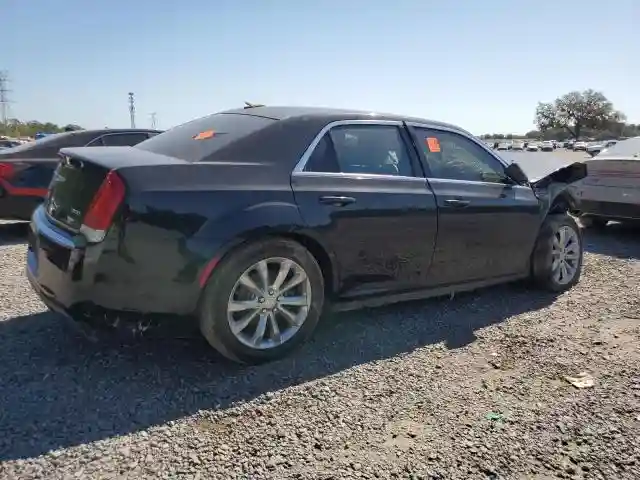 2C3CCARG5JH226787 2018 CHRYSLER 300-2