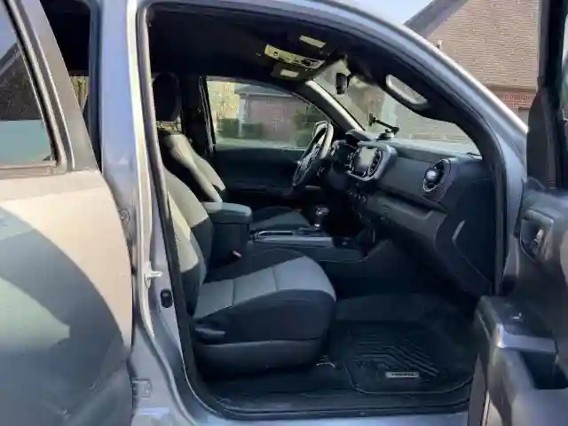3TMCZ5AN7NM463915 2022 TOYOTA TACOMA-4
