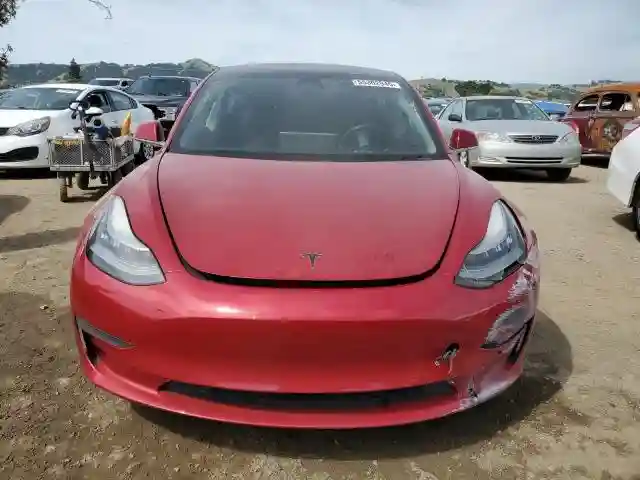 5YJ3E1EA7KF464008 2019 TESLA MODEL 3-4