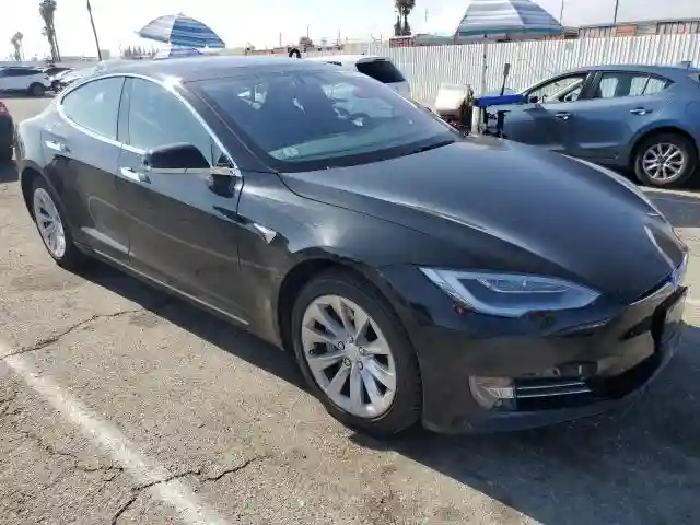5YJSA1E29JF291834 2018 TESLA MODEL S-3
