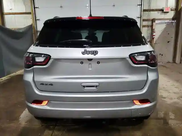 3C4NJDCB2NT207149 2022 JEEP COMPASS-5