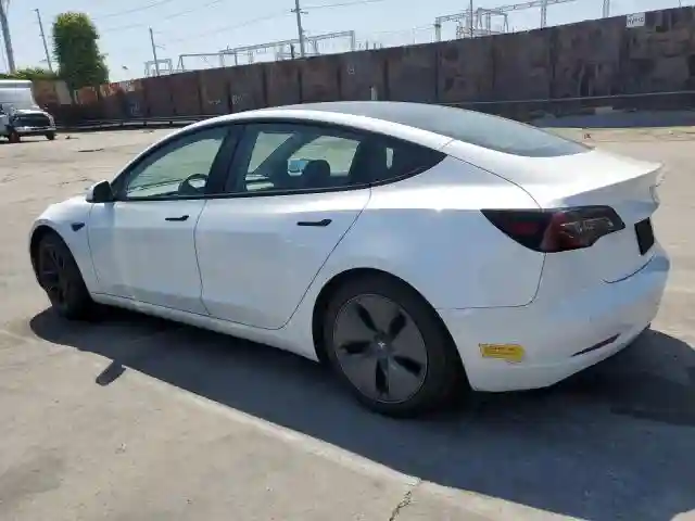 5YJ3E1EA0MF006300 2021 TESLA MODEL 3-1