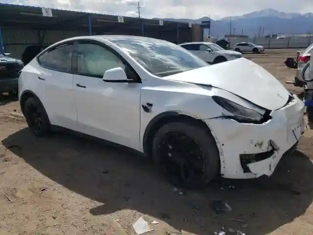5YJYGDEE8MF207009 2021 TESLA MODEL Y-3