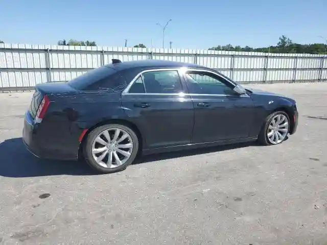 2C3CCAAG7JH315532 2018 CHRYSLER 300-2