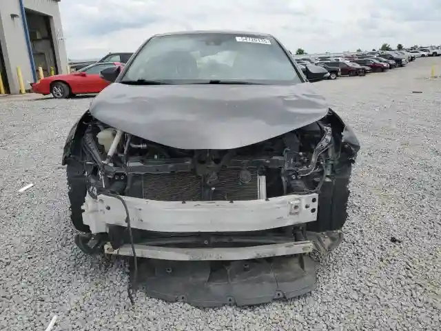 JTNKHMBX2J1011026 2018 TOYOTA C-HR-4