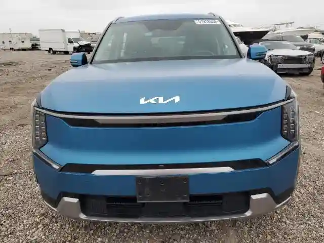 KNDADFS50R6033031 2024 KIA EV9 LAND-4