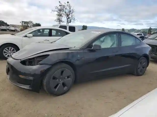 5YJ3E1EA2PF547160 2023 TESLA MODEL 3-0