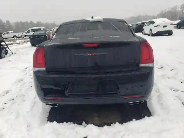 2C3CCABGXNH107617 2022 CHRYSLER 300-5