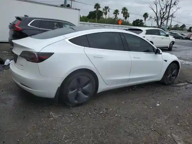 5YJ3E1EB3KF511821 2019 TESLA MODEL 3-2