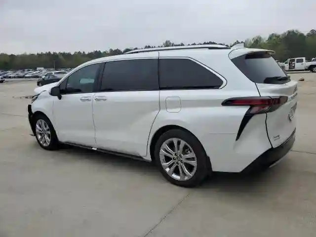 5TDERKEC4RS185447 2024 TOYOTA SIENNA-1
