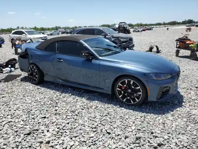 WBA73DB01SCT93631 2025 BMW M4-3