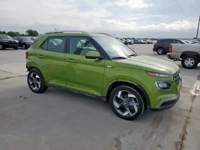 KMHRC8A36RU309592 2024 HYUNDAI VENUE-3