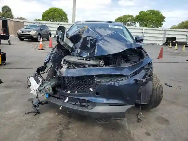 3MVDMBCM5RM635014 2024 MAZDA CX30-4