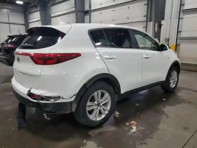 KNDPMCAC8J7478379 2018 KIA SPORTAGE-2