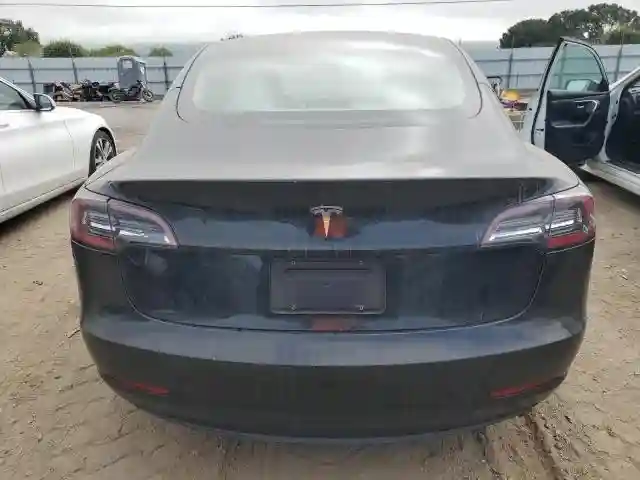 5YJ3E1EA2PF547160 2023 TESLA MODEL 3-5