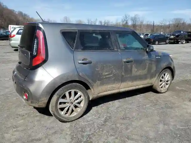 KNDJP3A57J7523472 2018 KIA SOUL-2