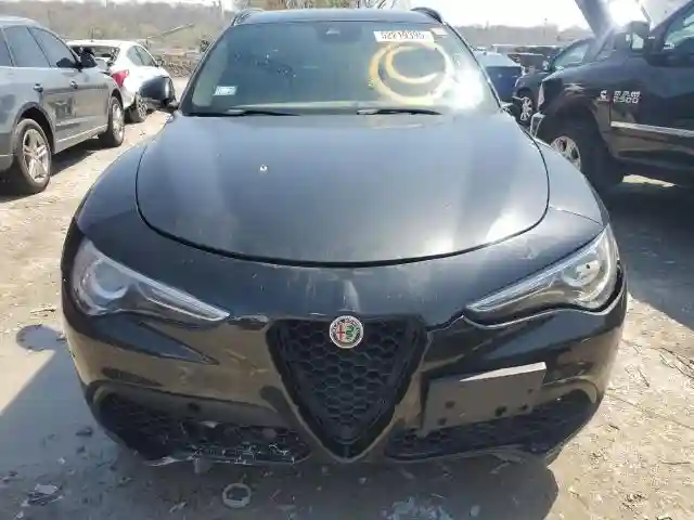 ZASFAKNNXJ7B84760 2018 ALFA ROMEO STELVIO-4
