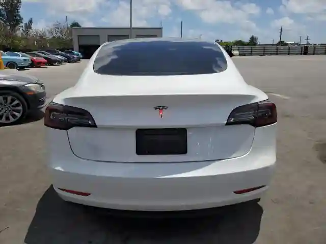 5YJ3E1EA2MF985463 2021 TESLA MODEL 3-5
