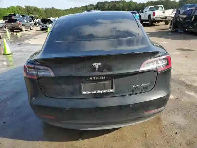 5YJ3E1EB1JF184852 2018 TESLA MODEL 3-5