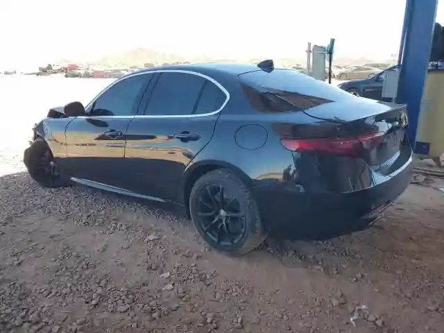 ZARFAEBN6J7575134 2018 ALFA ROMEO GIULIA-1