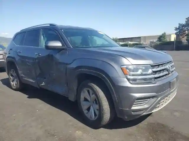 1V2GR2CA7JC533059 2018 VOLKSWAGEN ATLAS-3