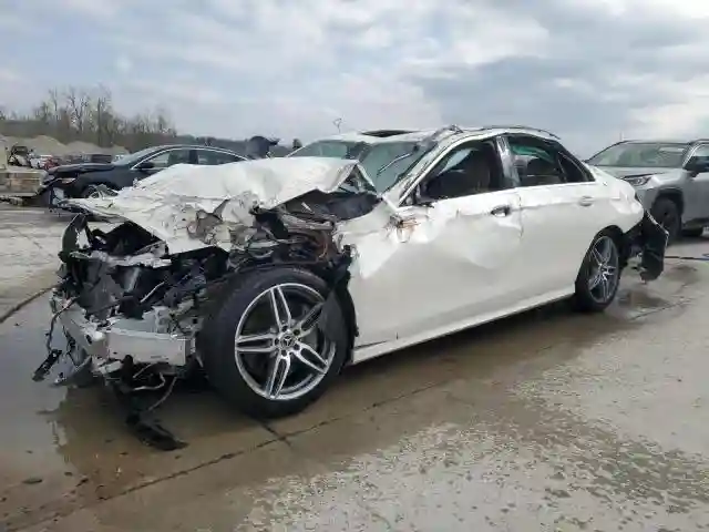 WDDZF6GB3JA427996 2018 MERCEDES-BENZ E-CLASS-0