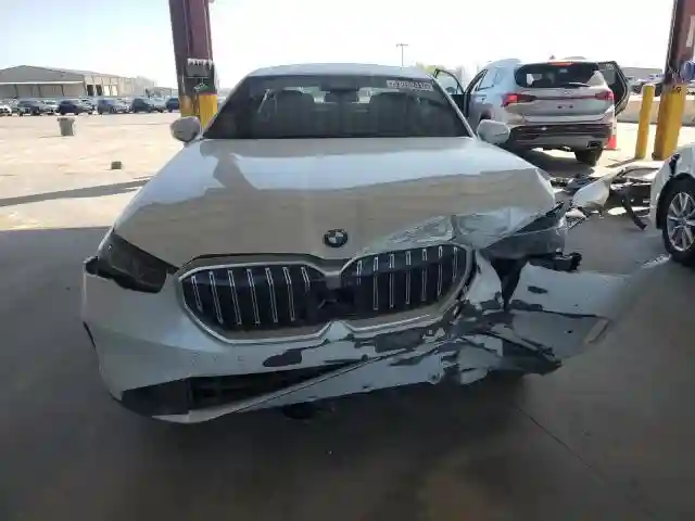 WBA53FJ0XRCS45573 2024 BMW 5 SERIES-4