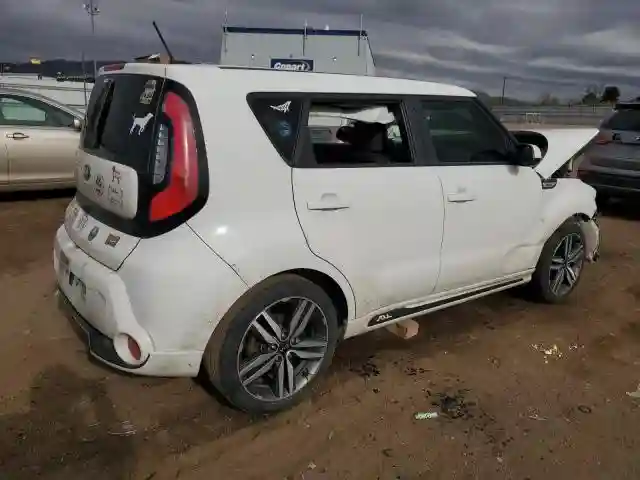 KNDJP3A50G7385203 2016 KIA SOUL-2