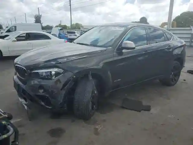 5UXKU2C54J0X50677 2018 BMW X6-0