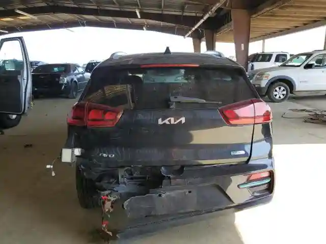 KNDCC3LGXN5134233 2022 KIA NIRO S-5