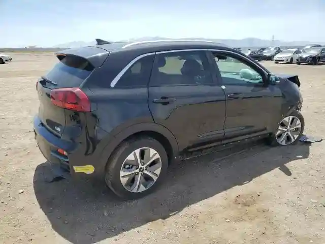 KNDCC3LG7N5135808 2022 KIA NIRO S-2