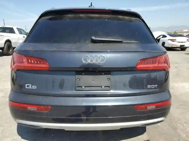 WA1ANAFY9J2023544 2018 AUDI Q5-5