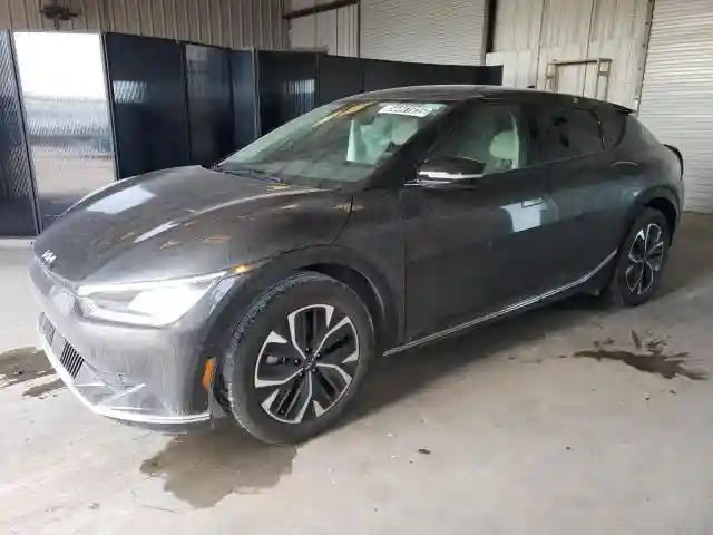 KNDC34LA3R5163032 2024 KIA EV6 LIGHT-0