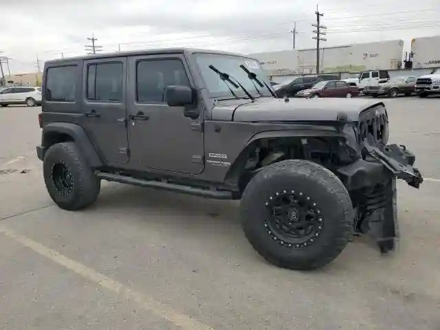 1C4BJWDG4JL912811 2018 JEEP WRANGLER-3