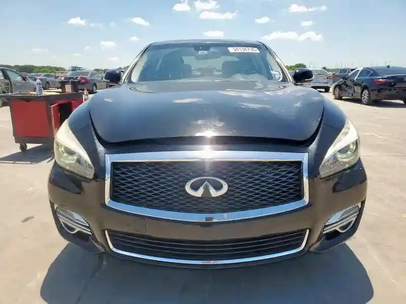 JN1BY1PP7FM601954 2015 INFINITI Q70-4