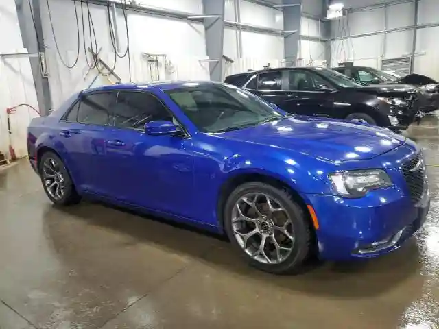 2C3CCABG0JH227307 2018 CHRYSLER 300-3