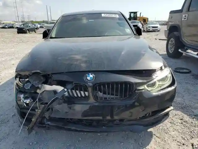 WBA8A9C57JAH13372 2018 BMW 3 SERIES-4