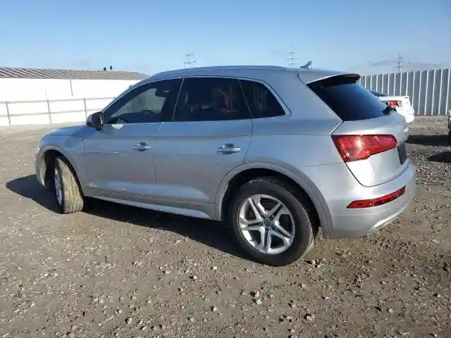 WA1BNAFY5J2057257 2018 AUDI Q5-1