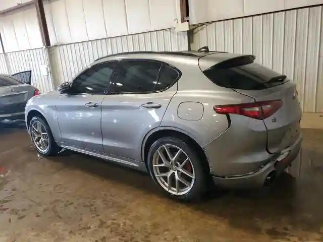 ZASPAKBN9L7C75997 2020 ALFA ROMEO STELVIO-1