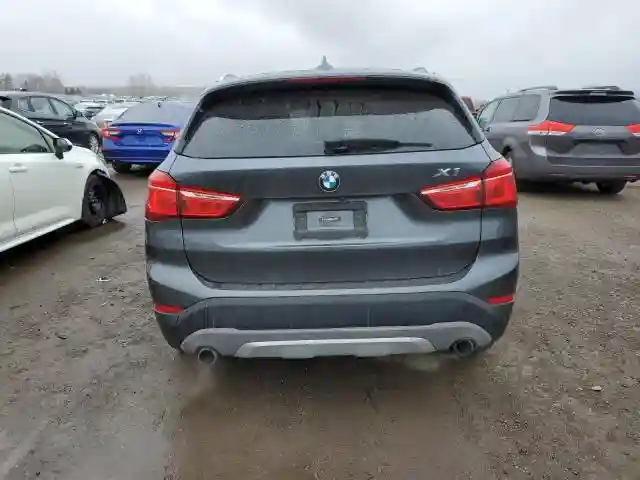 WBXHT3C35H5F85132 2017 BMW X1-5