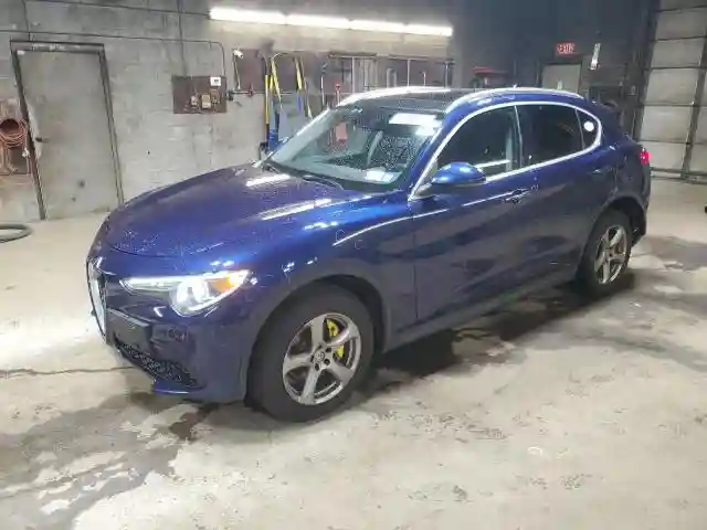 ZASFAKAN0J7C04021 2018 ALFA ROMEO STELVIO-0