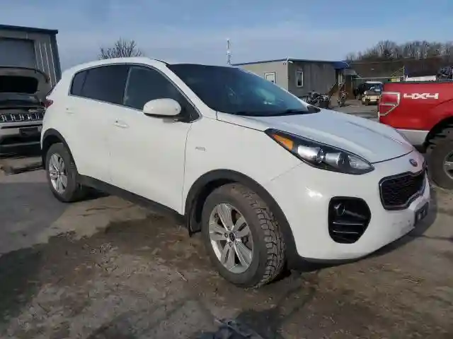 KNDPMCAC5J7373931 2018 KIA SPORTAGE-3