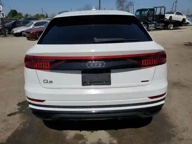 WA1EVAF17KD026744 2019 AUDI Q8-5
