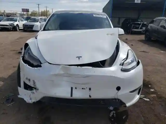 5YJYGDEE8MF207009 2021 TESLA MODEL Y-4