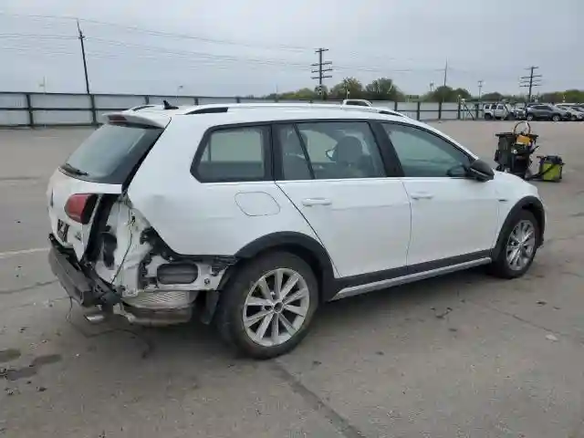3VWM17AU4HM523262 2017 VOLKSWAGEN GOLF-2
