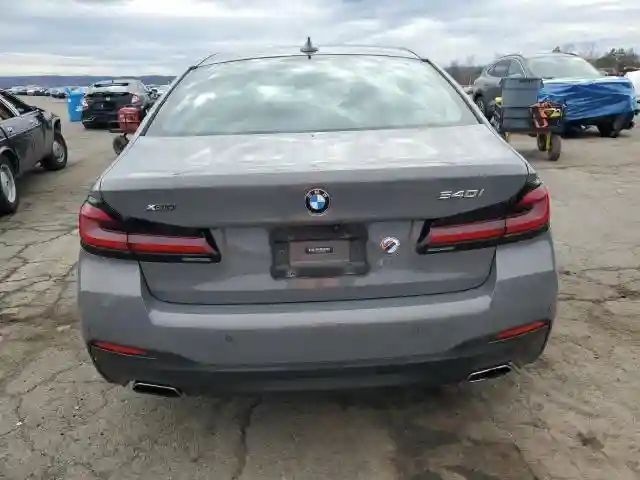 WBA73BJ09MWW96289 2021 BMW 5 SERIES-5