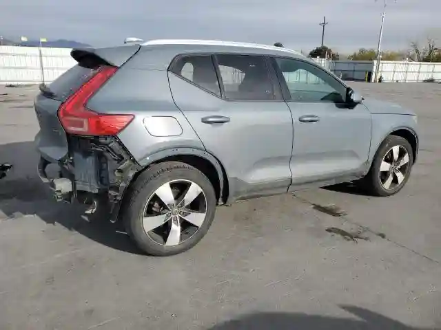 YV4162UK9L2325066 2020 VOLVO XC40-2