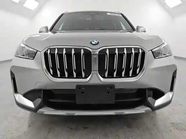 WBX73EF01S5108498 2025 BMW X1-4