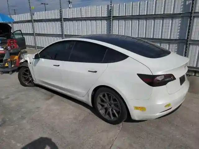 5YJ3E1EA8MF098935 2021 TESLA MODEL 3-1
