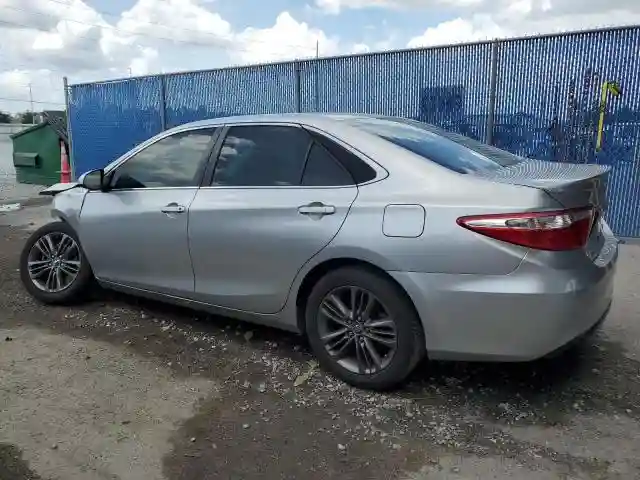 4T1BF1FK2HU708563 2017 TOYOTA CAMRY-1